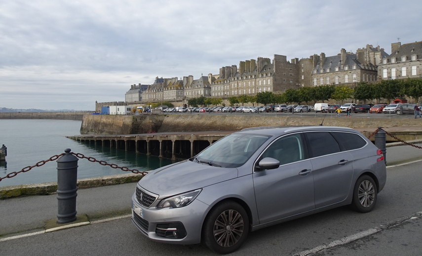 Chauffeur privé en Bretagne (VTC à Saint Malo, Rennes, Dinan)