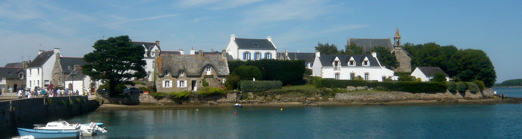 Private tours in Bretagne. Here, Saint Cado in Morbihan.